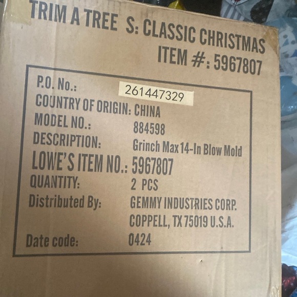 Trim a tree viral Grinch and max blow mold set - Picture 2 of 2